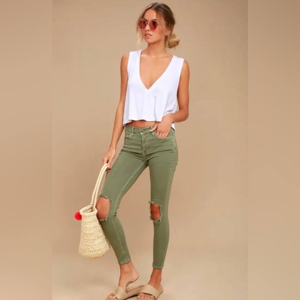 FREE PEOPLE Busted Knee Olive green/Moss Skinny Jeans 26